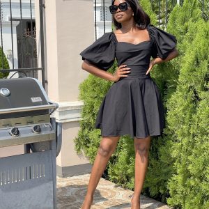 Amanza mini dress in black