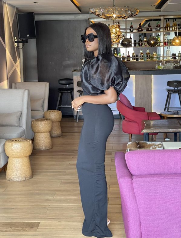 GINA maxi in Black - Image 4