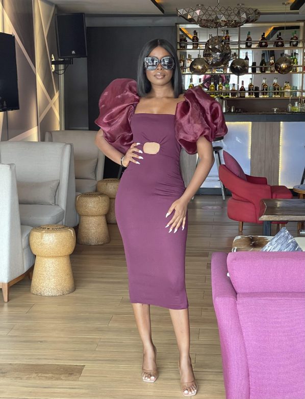 GINA midi in Burgundy
