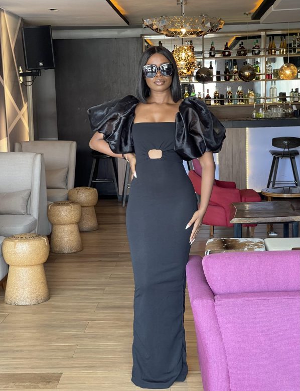 GINA maxi in Black - Image 3