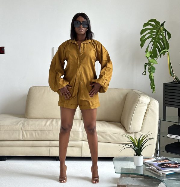 EHIOSU shorts set in Gold - Image 2