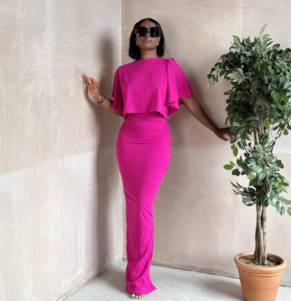 VALERIE set in Pink