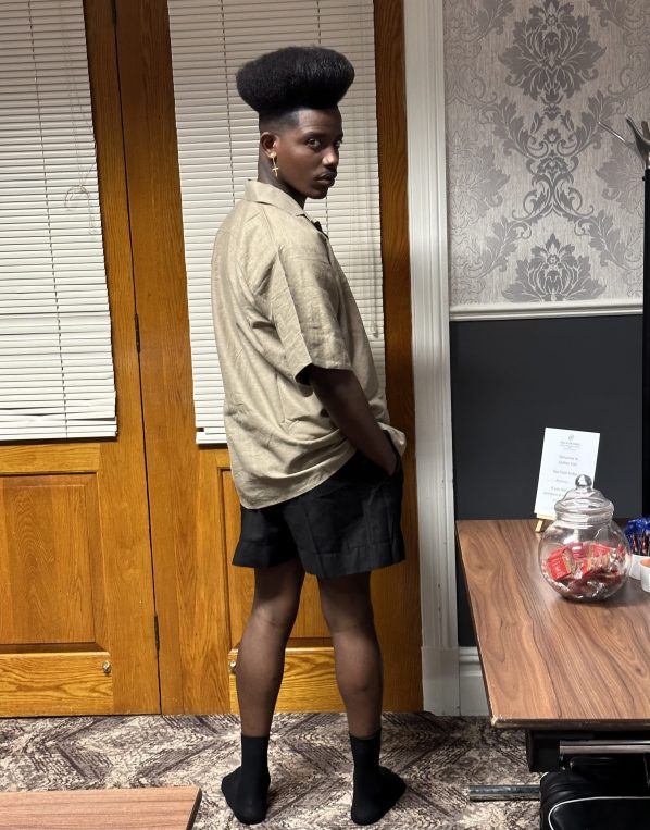 ASORO shorts set in Brown and Black - Image 3