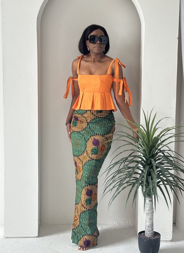 ESEIDU top + skirt set - Image 2