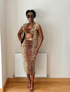 MOARE 3pcs midi skirt set